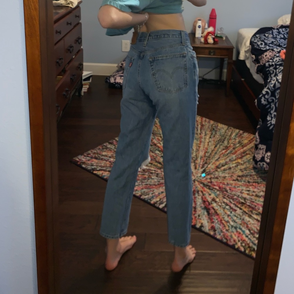 Levi’s premium 501 wedgie cropped jean 26